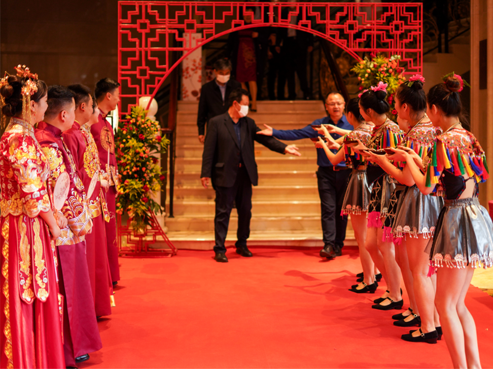 【幸福鐵建，一路黔行】中鐵十五局城建公司集體婚禮(圖3)